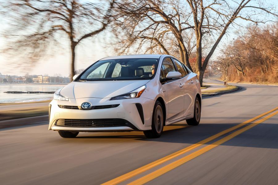  Toyota Prius Limited 2019 года  (NA) (фото 10 из 23)